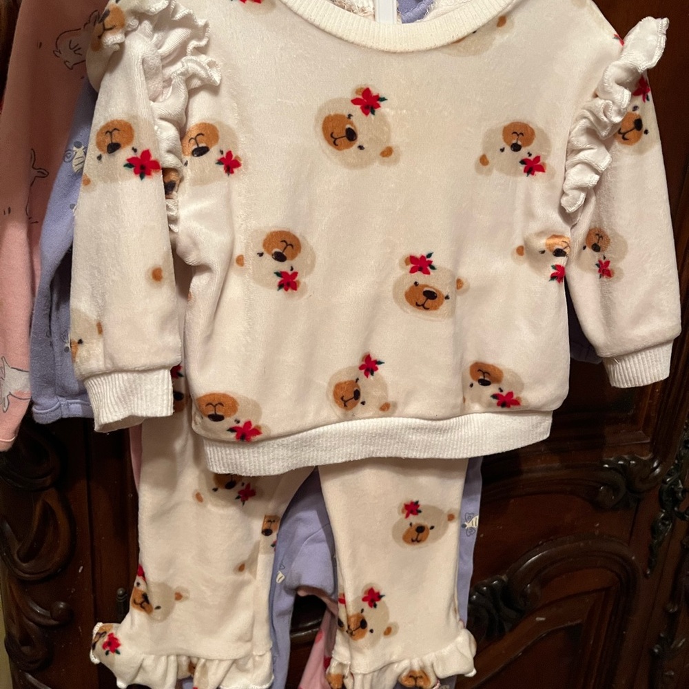 Chickpea outfit  and Disney Winnie the Pooh Bear setCarter’s boots 3-6 months 🧸💕